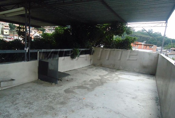 Sobrado de 650m² com 4 quartos em Vila Amalia
