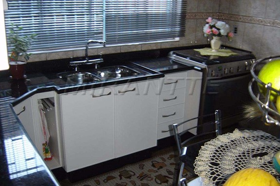 Sobrado de 650m² com 4 quartos em Vila Amalia