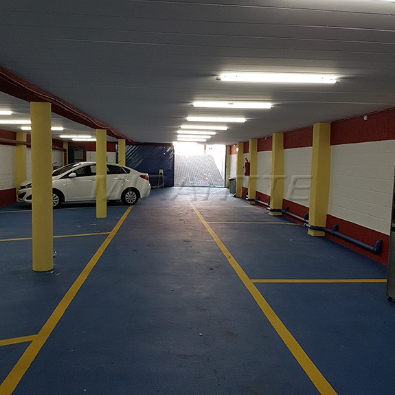 Comercial de 750m² em Limão