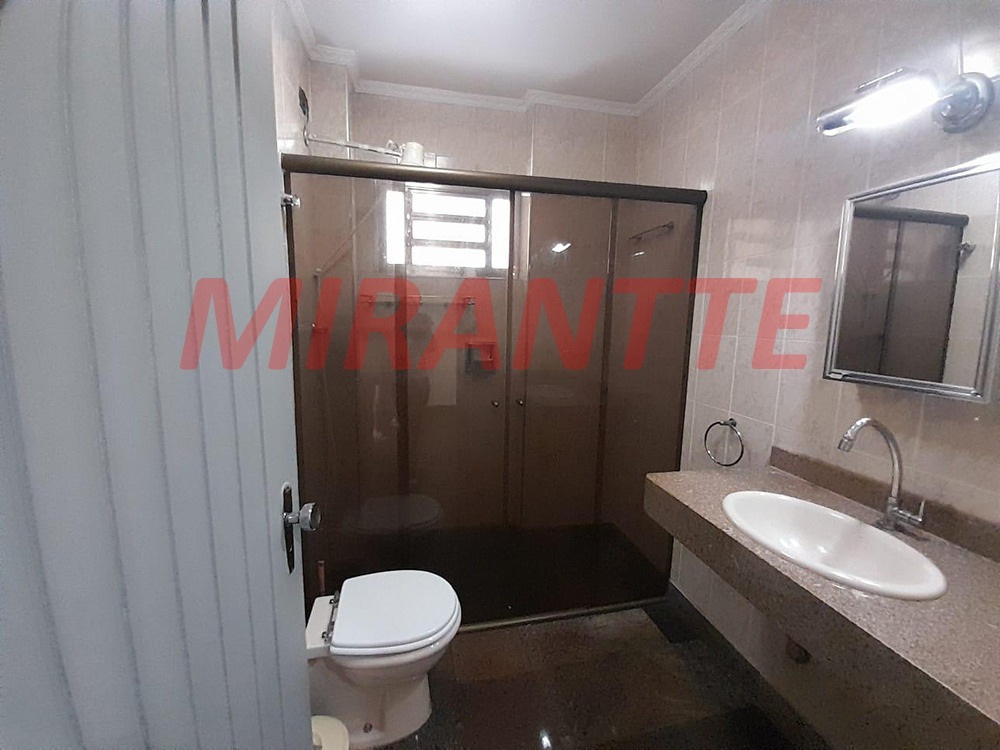 Casa terrea de 376m² com 6 quartos em Vila Nivi