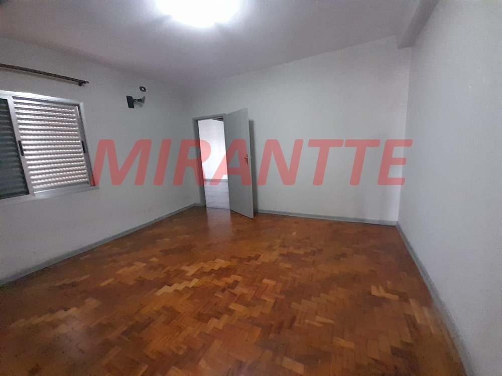 Casa terrea de 376m² com 6 quartos em Vila Nivi