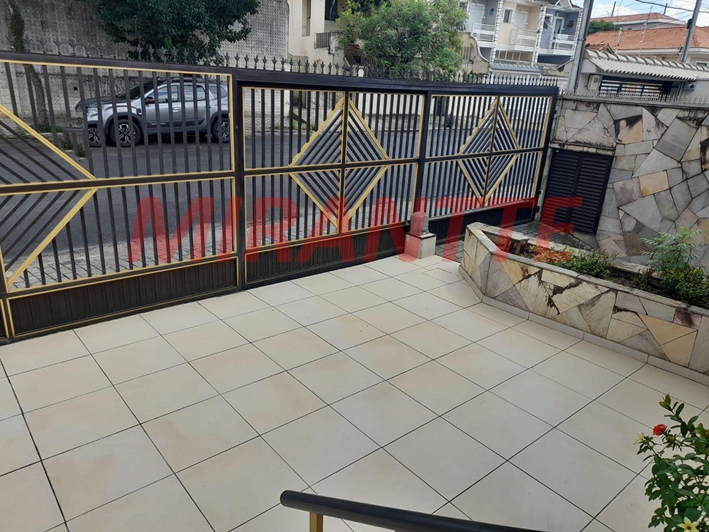 Casa terrea de 376m² com 6 quartos em Vila Nivi