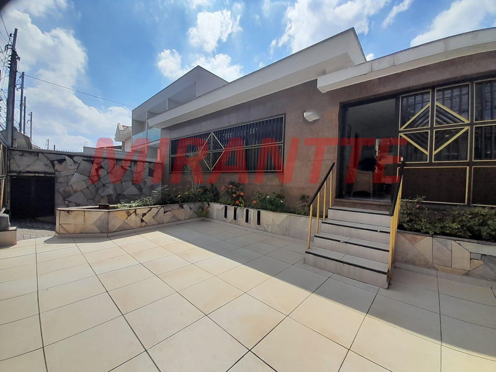 Casa terrea de 376m² com 6 quartos em Vila Nivi