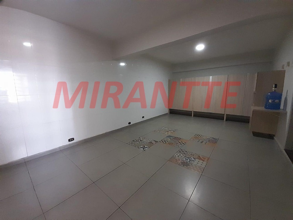 Casa terrea de 376m² com 6 quartos em Vila Nivi