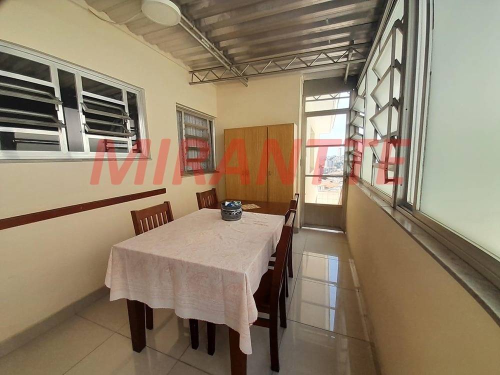 Casa terrea de 376m² com 6 quartos em Vila Nivi