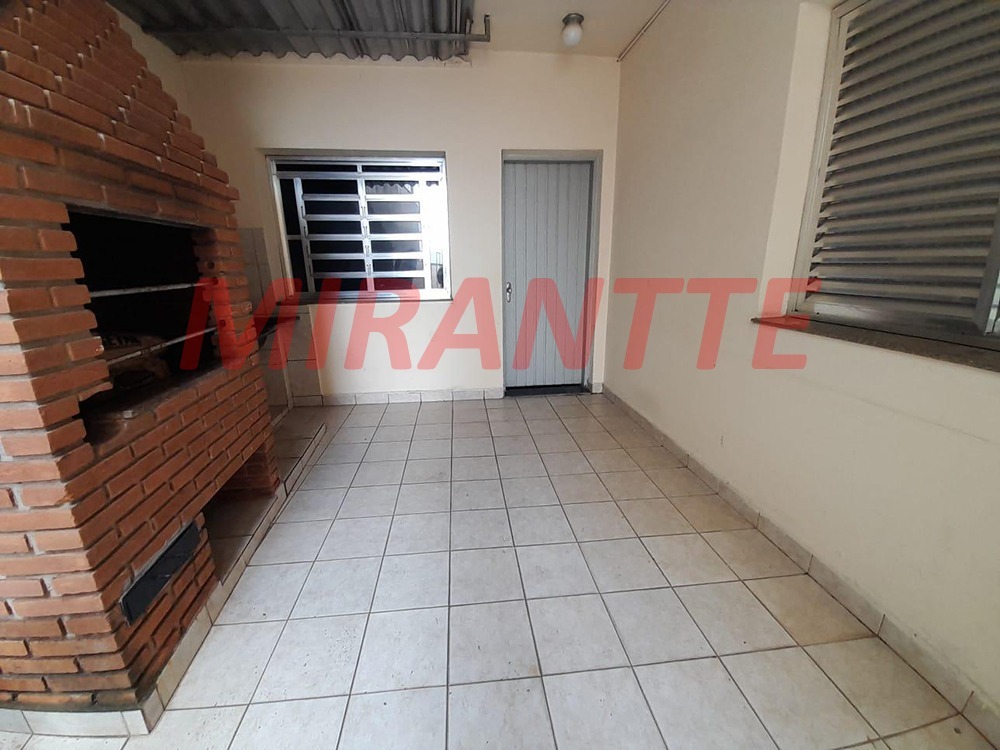 Casa terrea de 376m² com 6 quartos em Vila Nivi