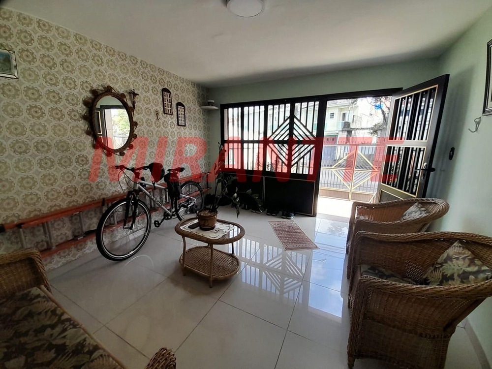 Casa terrea de 376m² com 6 quartos em Vila Nivi