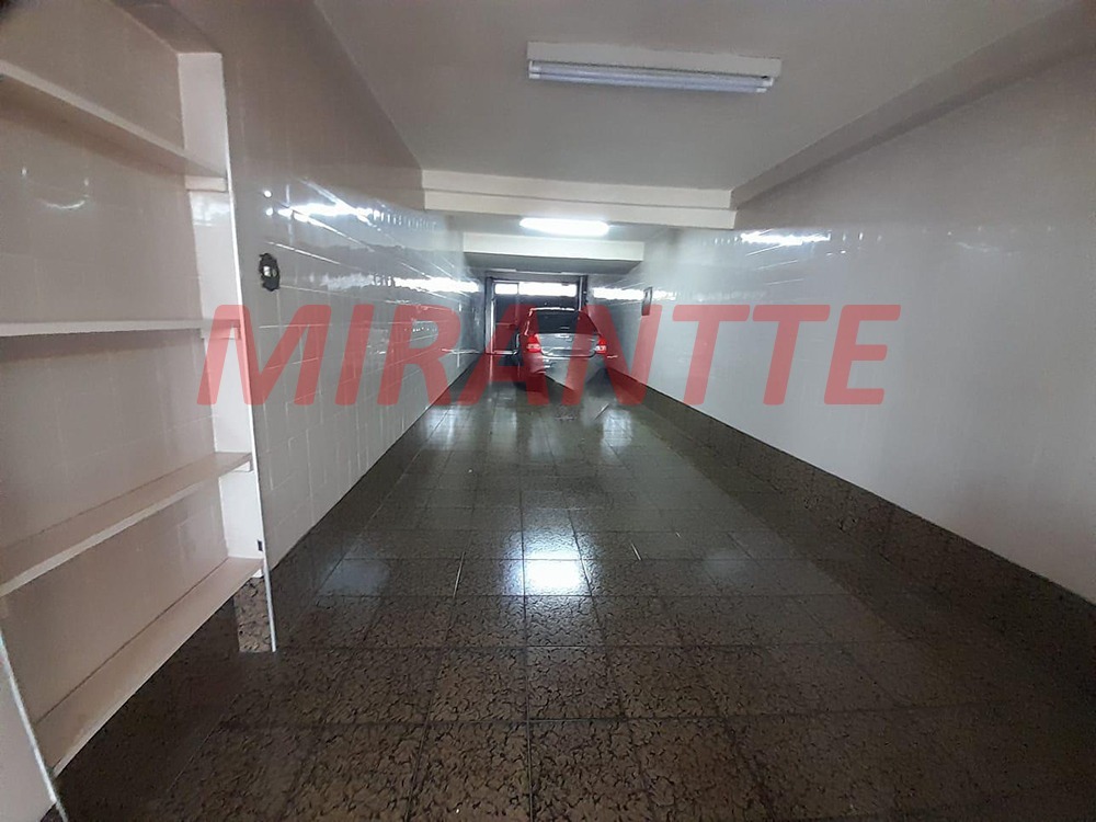 Casa terrea de 376m² com 6 quartos em Vila Nivi