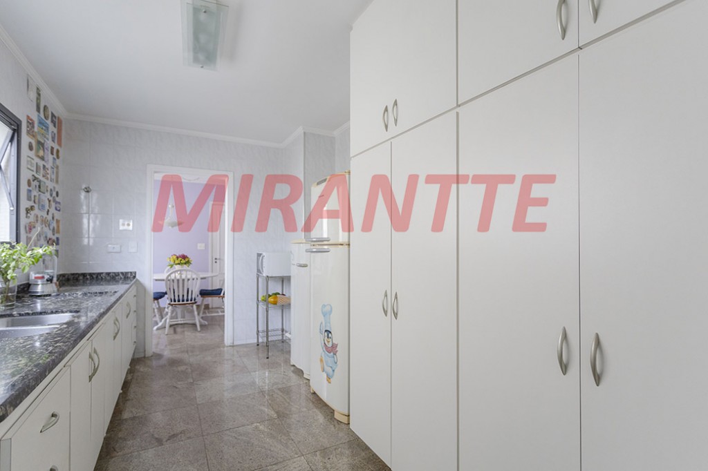 Apartamento de 256m² com 4 quartos em Santana