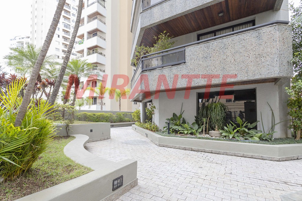 Apartamento de 256m² com 4 quartos em Santana
