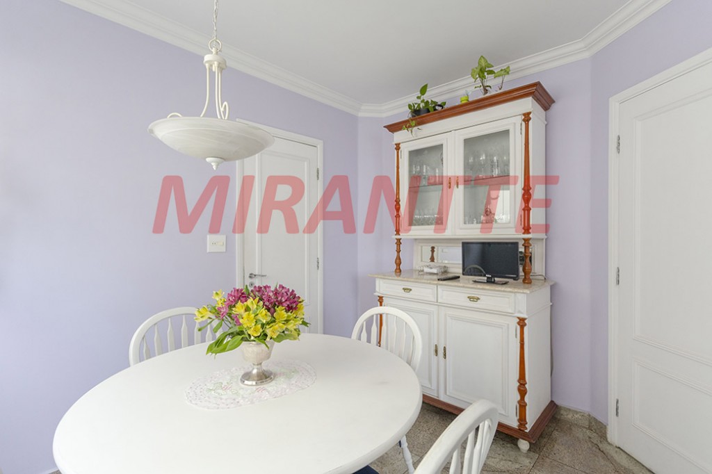 Apartamento de 256m² com 4 quartos em Santana