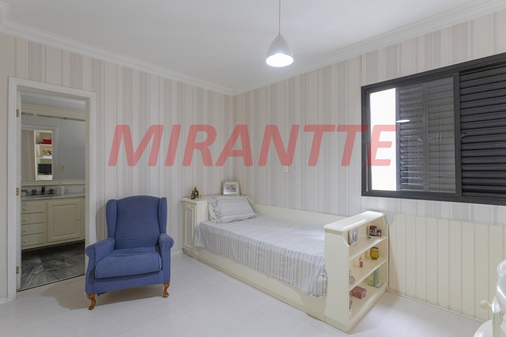 Apartamento de 256m² com 4 quartos em Santana
