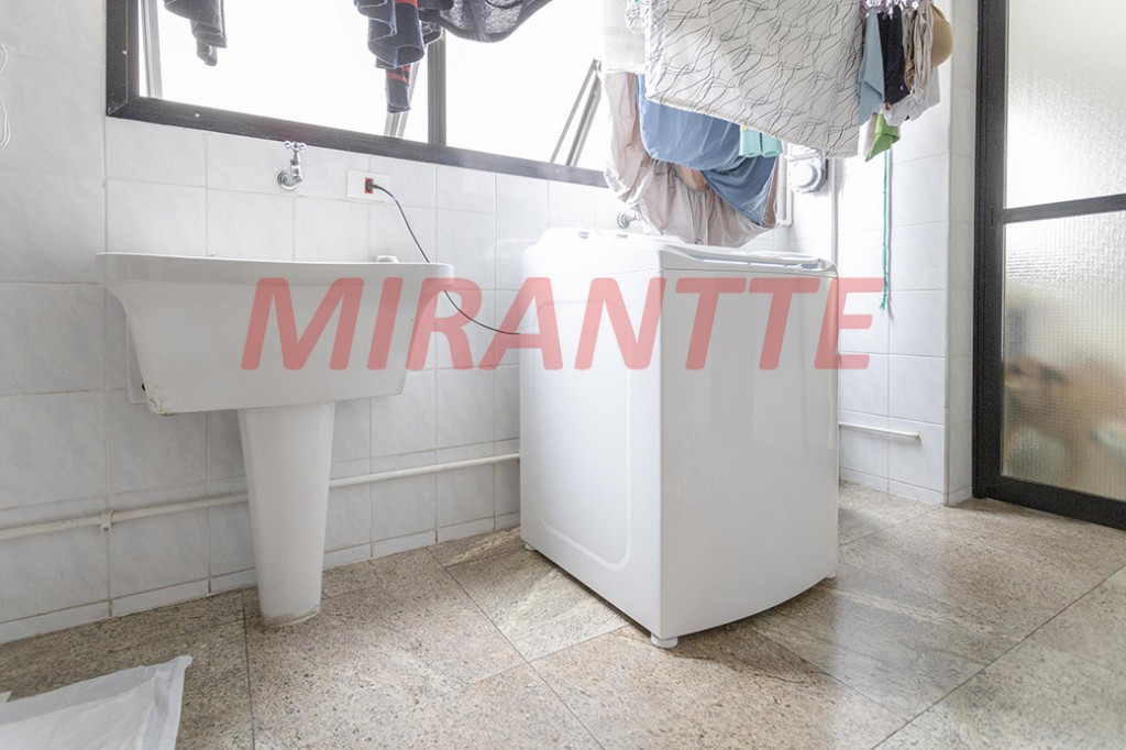 Apartamento de 256m² com 4 quartos em Santana