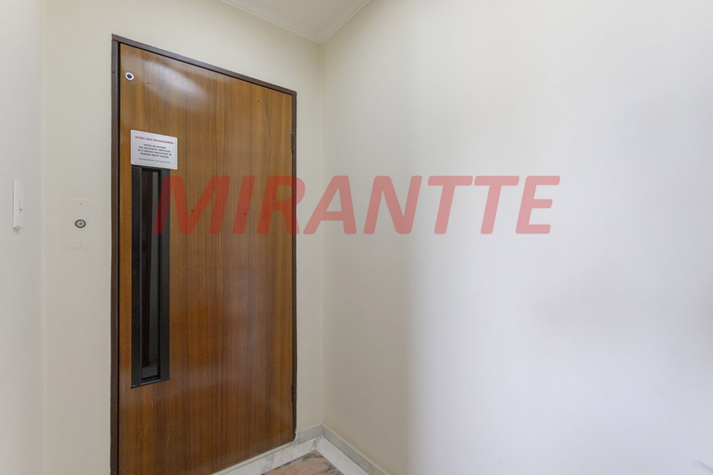 Apartamento de 256m² com 4 quartos em Santana