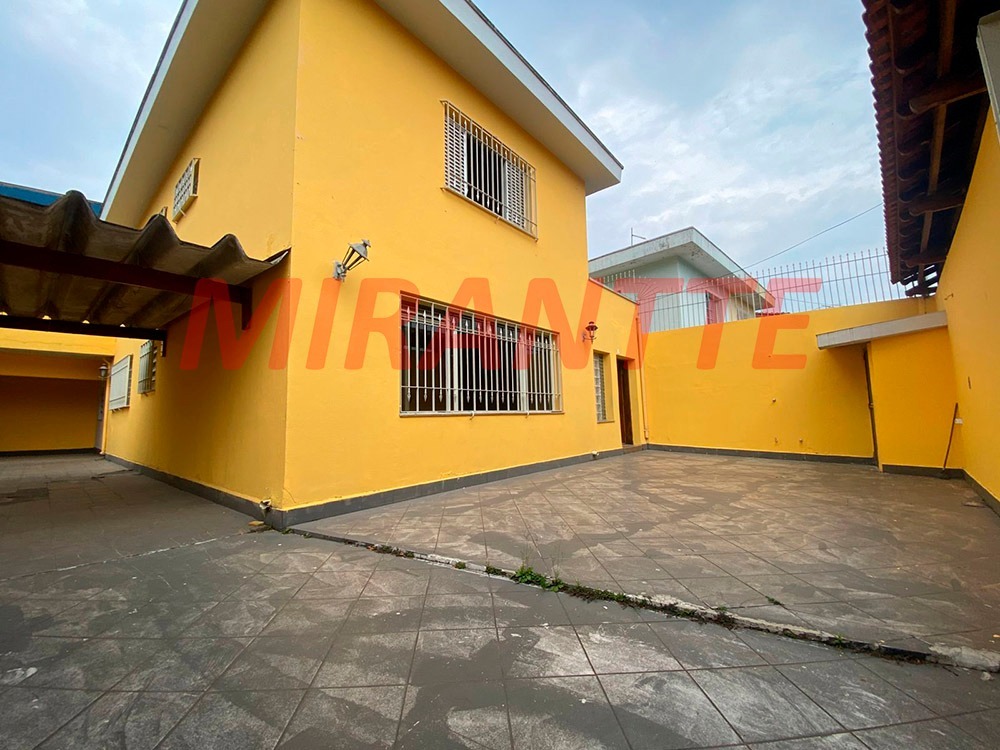 Sobrado de 274m² com 3 quartos em Tremembe