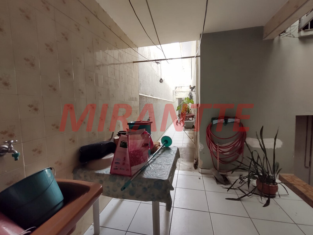 Casa terrea com 3 quartos em Imirim