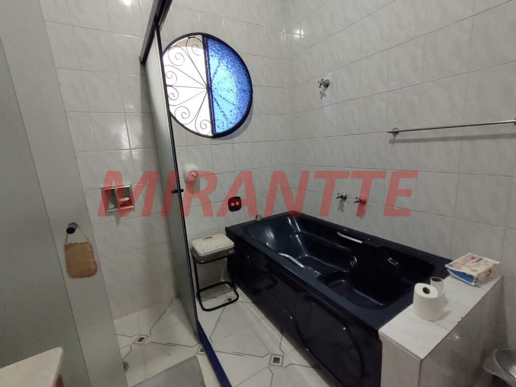 Casa terrea com 3 quartos em Imirim