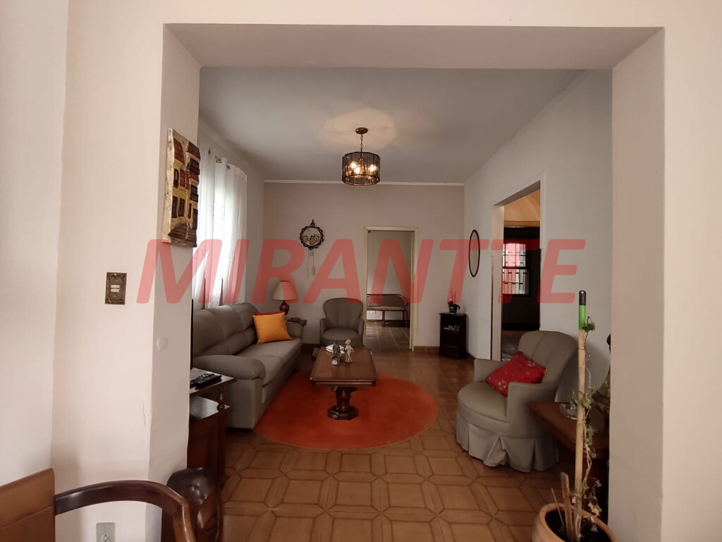 Casa terrea com 3 quartos em Imirim