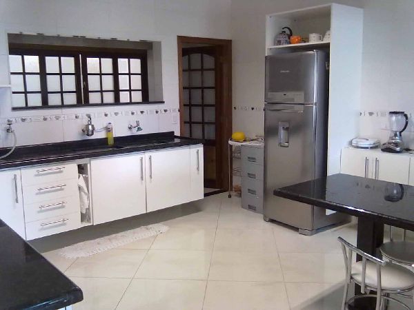 Casa terrea com 3 quartos em Imirim