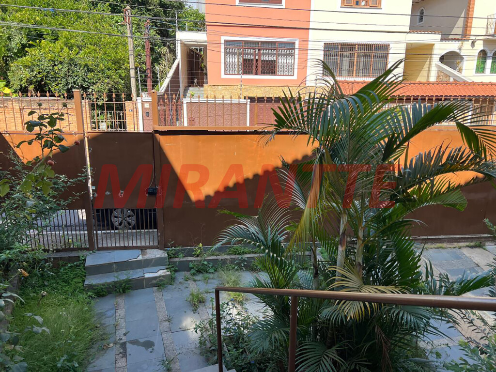 Sobrado de 350m² com 3 quartos em Santa Teresinha