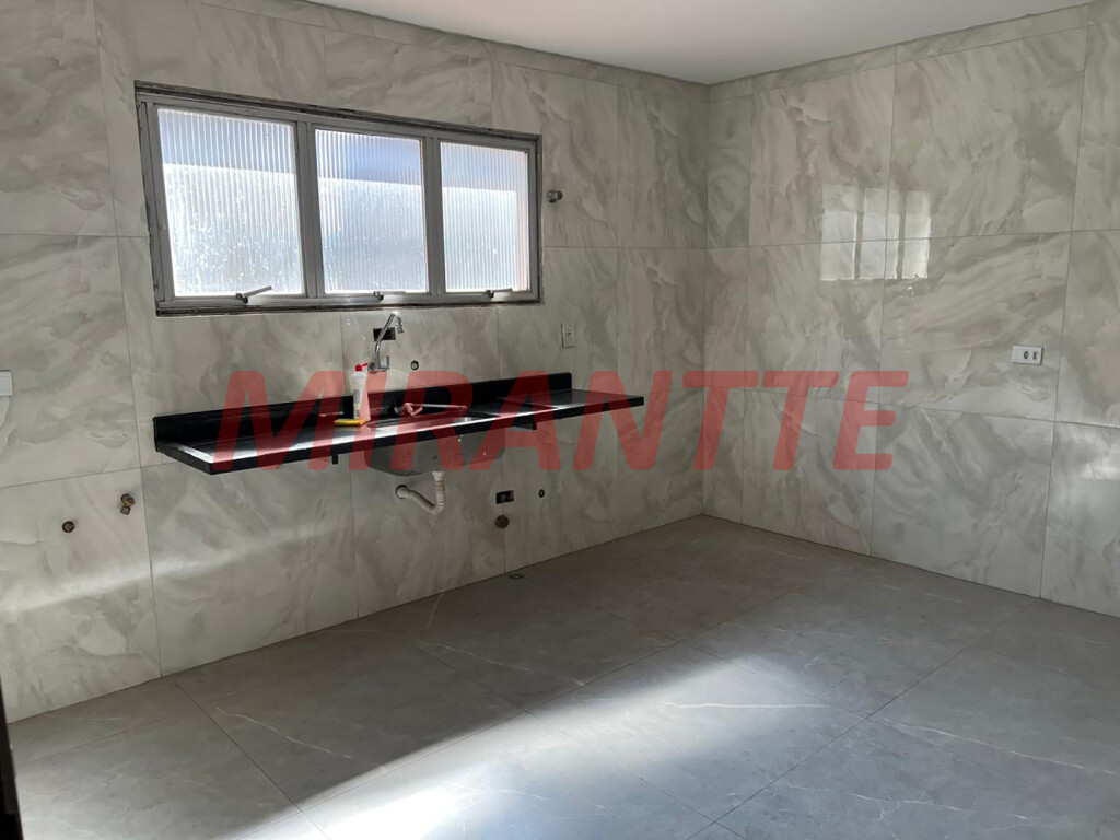 Sobrado de 350m² com 3 quartos em Santa Teresinha
