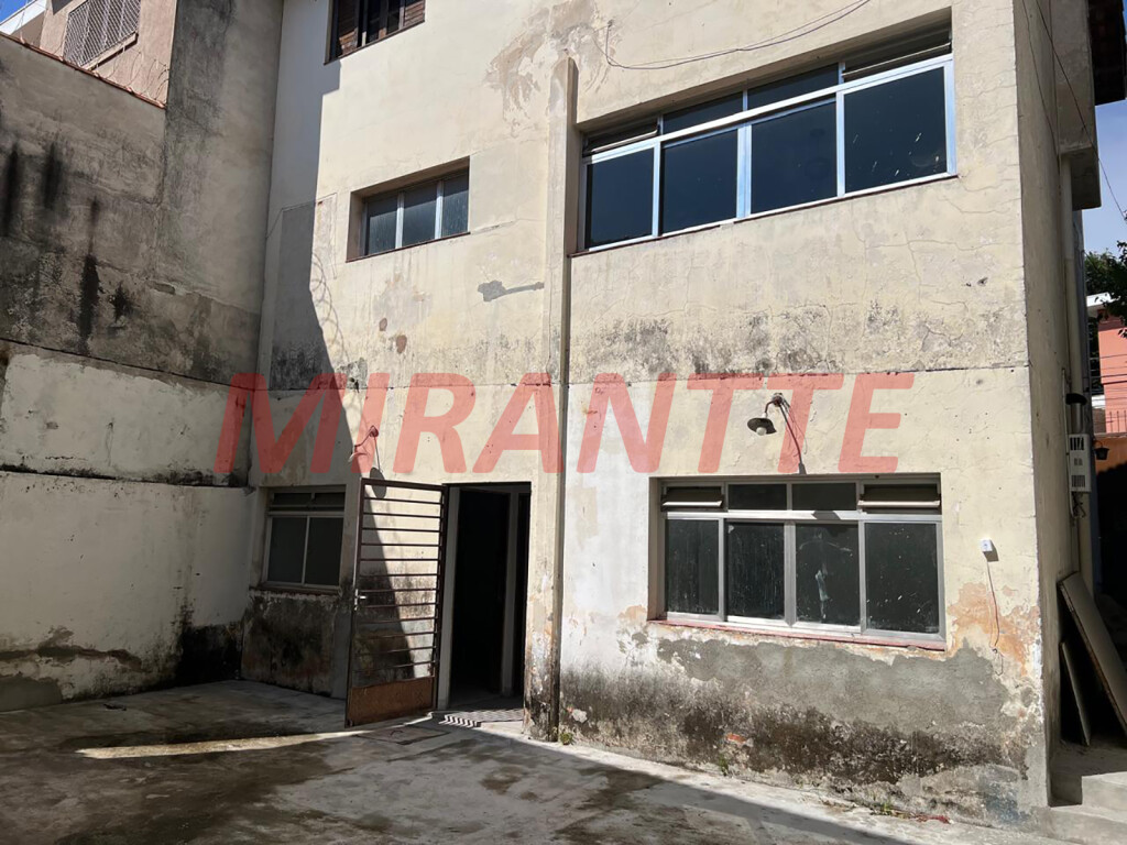 Sobrado de 350m² com 3 quartos em Santa Teresinha