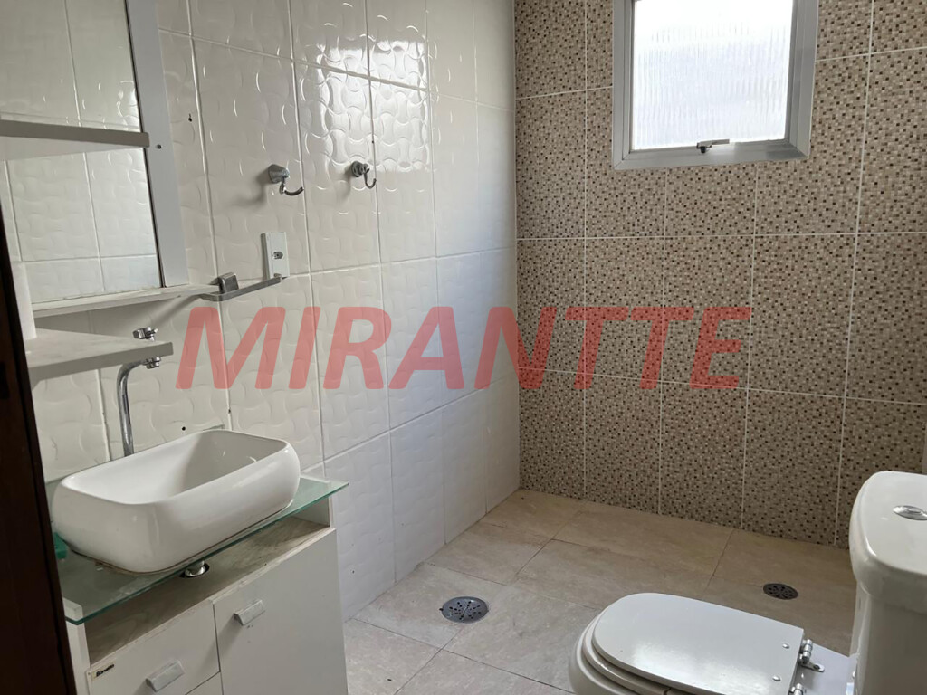 Sobrado de 350m² com 3 quartos em Santa Teresinha
