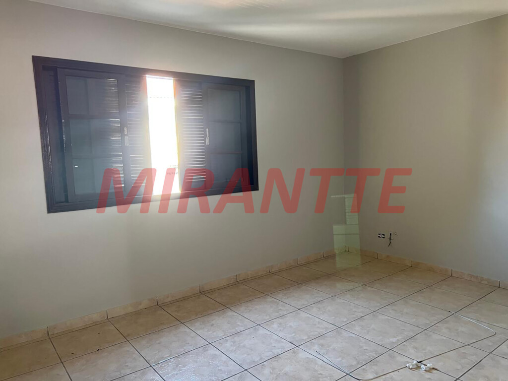 Sobrado de 350m² com 3 quartos em Santa Teresinha