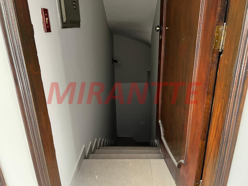 Sobrado de 350m² com 3 quartos em Santa Teresinha