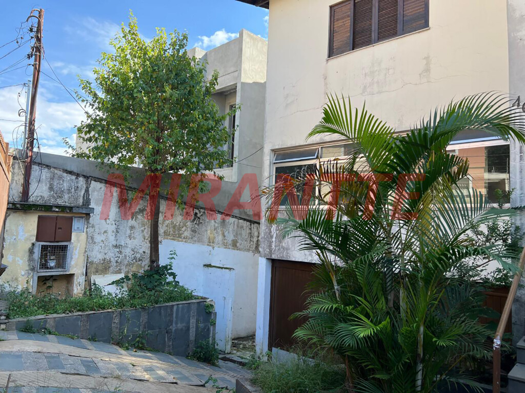 Sobrado de 350m² com 3 quartos em Santa Teresinha