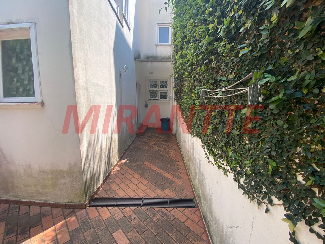 Sobrado de 450m² com 4 quartos em Palmas Do Tremembé