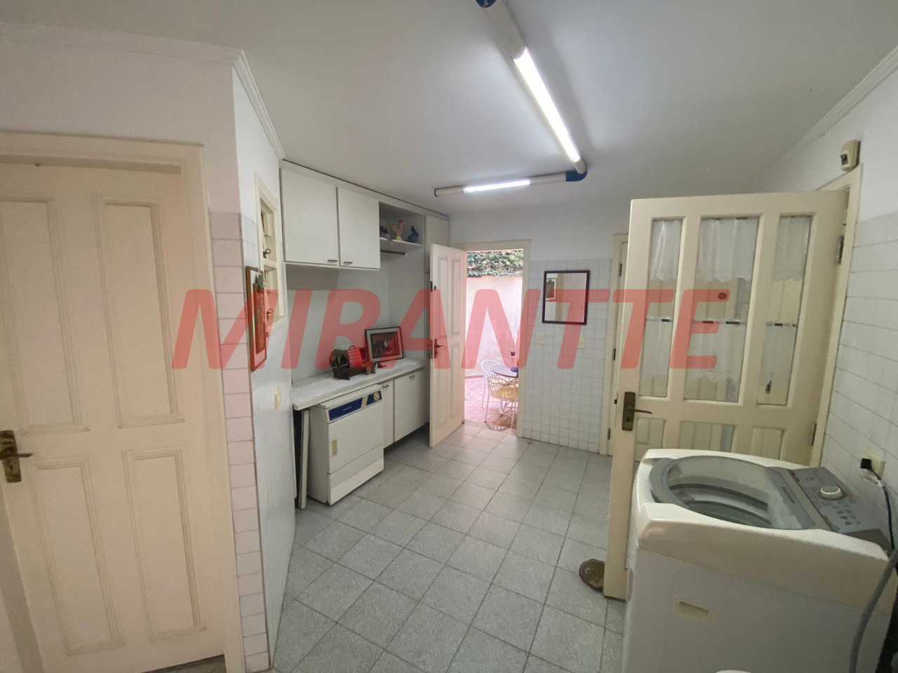 Sobrado de 450m² com 4 quartos em Palmas Do Tremembé