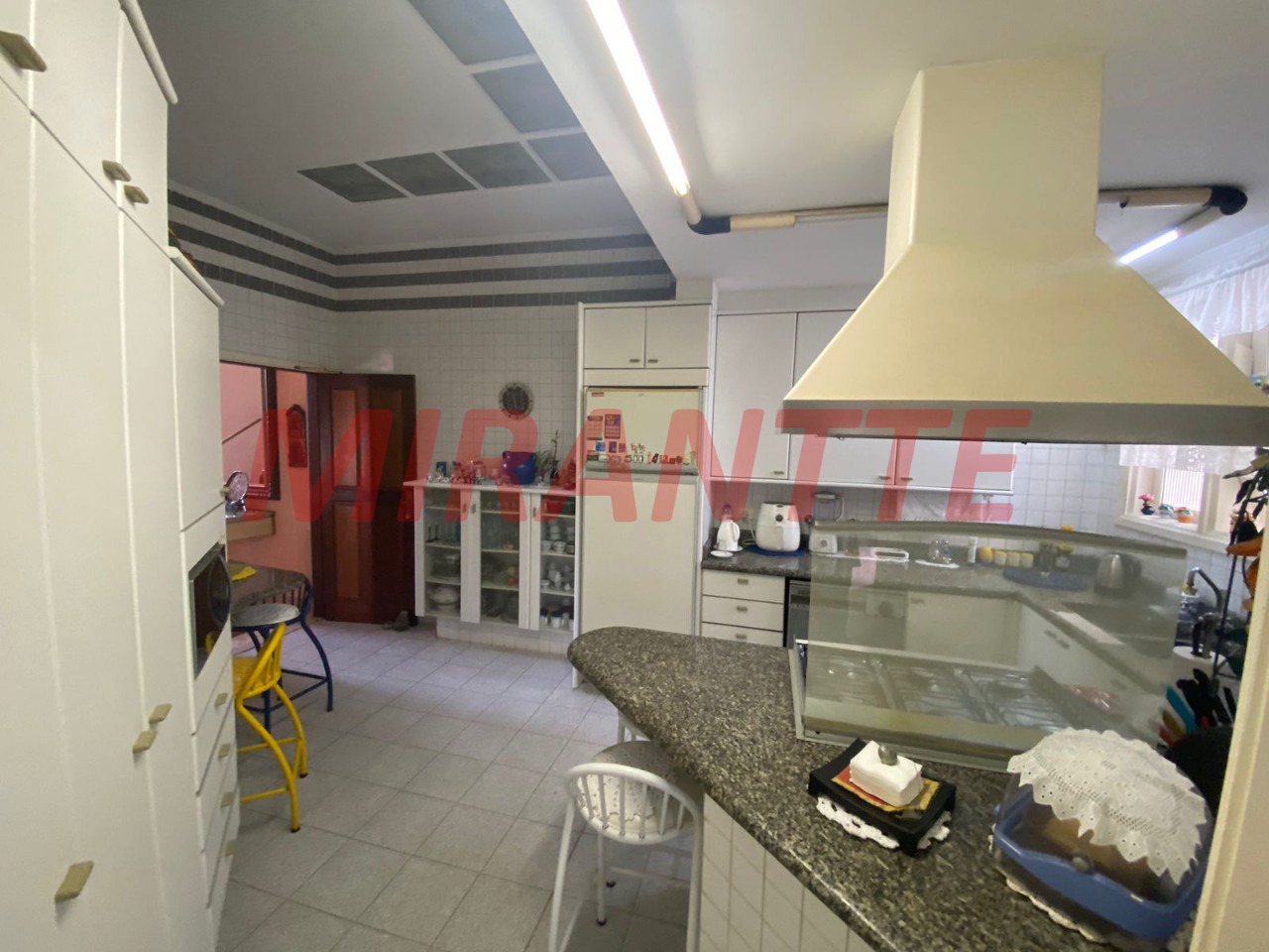 Sobrado de 450m² com 4 quartos em Palmas Do Tremembé
