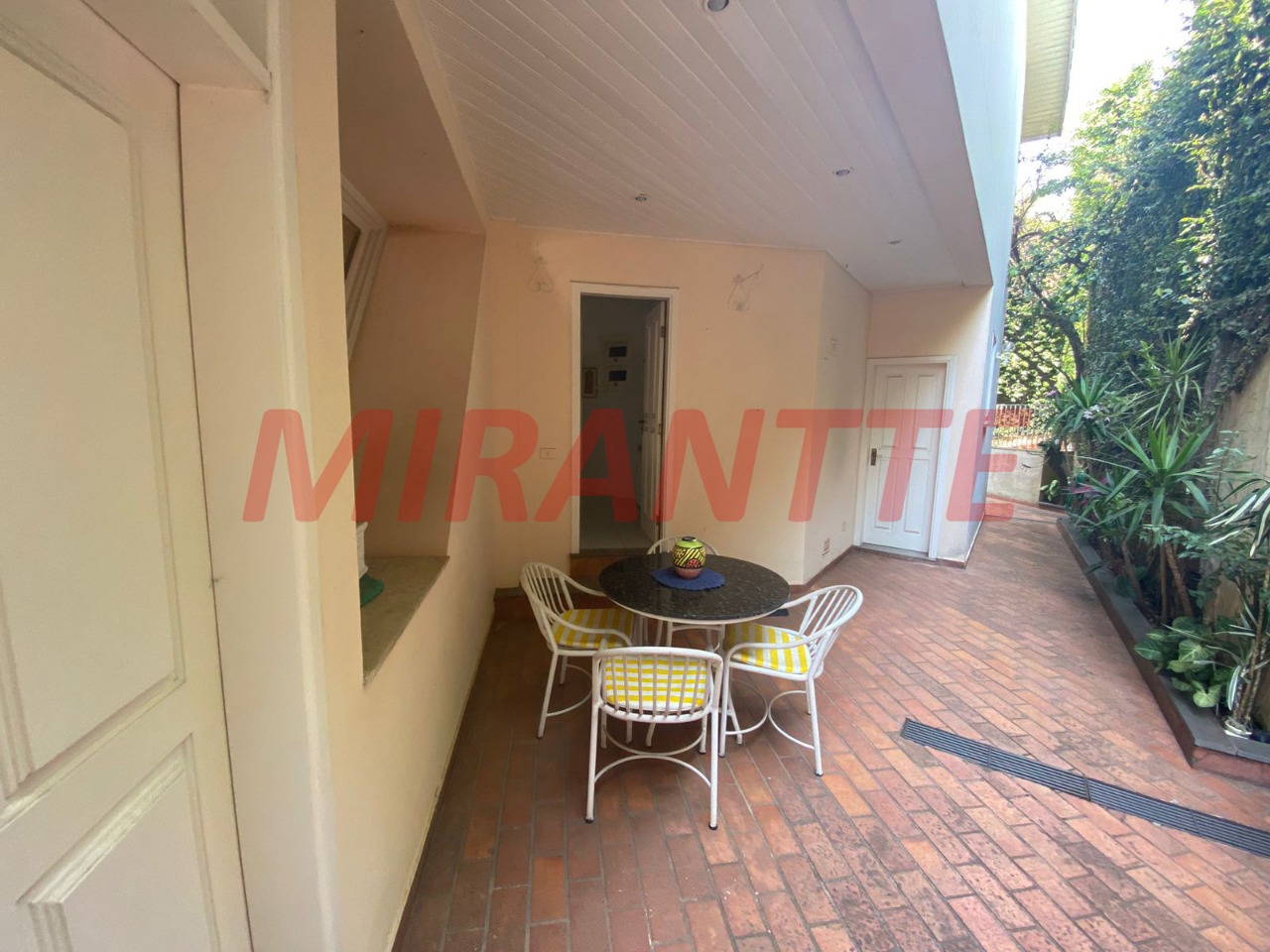 Sobrado de 450m² com 4 quartos em Palmas Do Tremembé