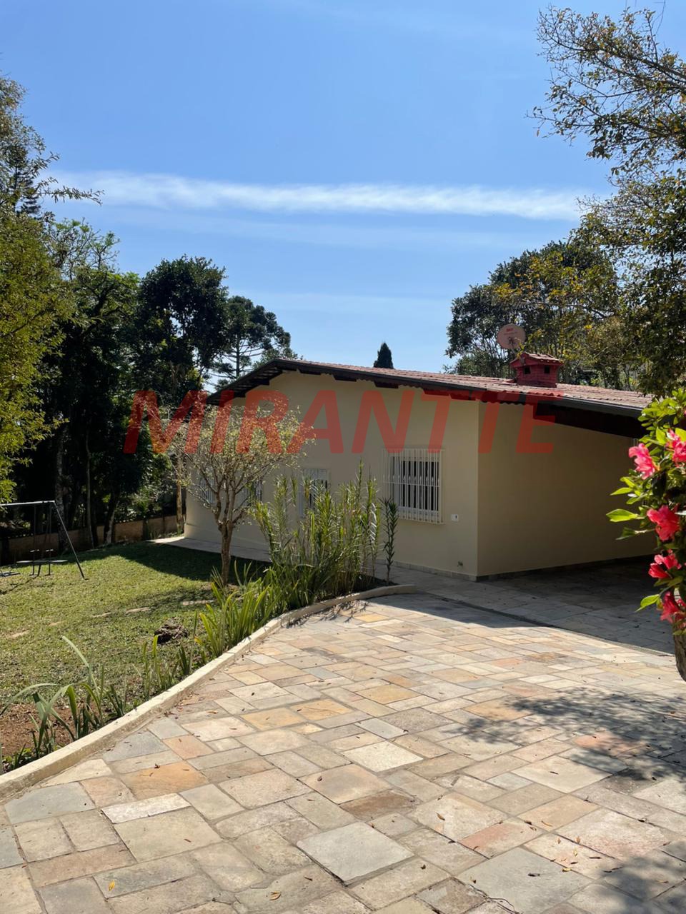 Cond. fechado de 284m² com 3 quartos em Serra da Cantareira