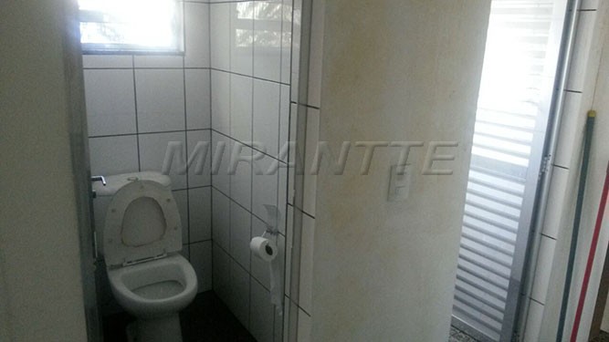 Comercial de 140m² em Santana