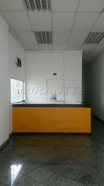 Comercial de 140m² em Santana