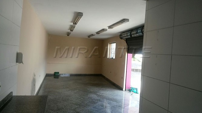 Comercial de 140m² em Santana
