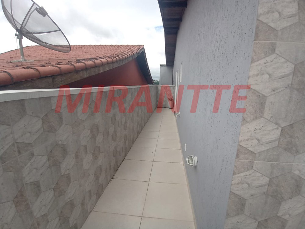 Sobrado de 185m² com 4 quartos em Tremembe
