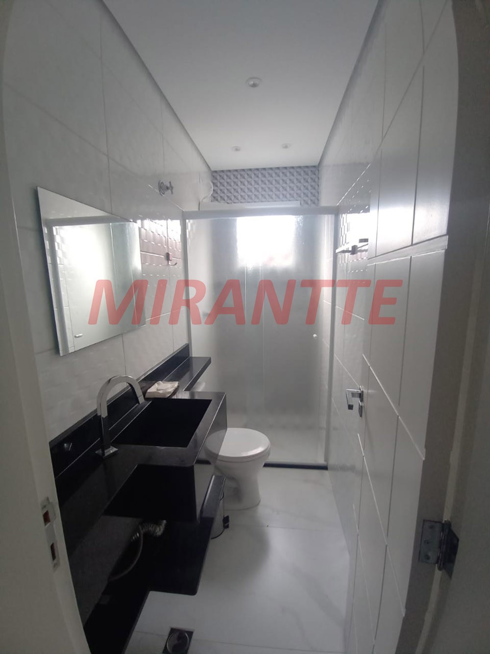 Sobrado de 185m² com 4 quartos em Tremembe