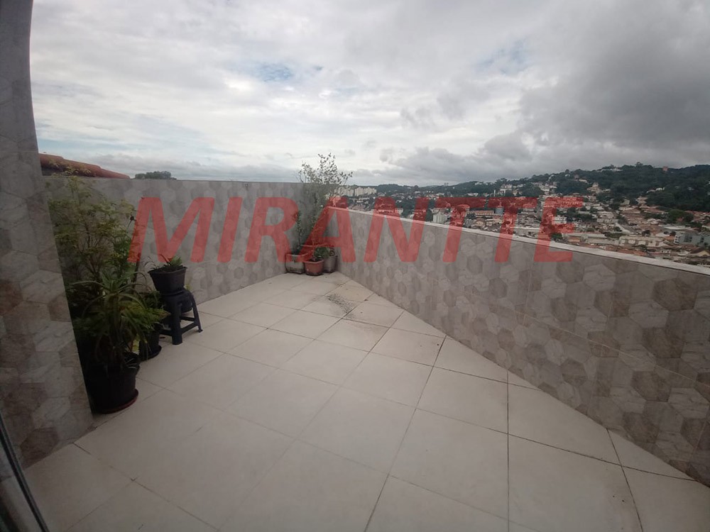 Sobrado de 185m² com 4 quartos em Tremembe
