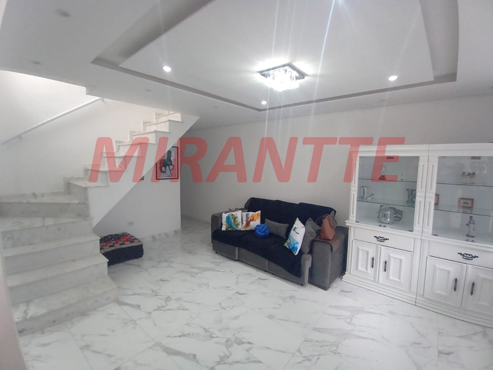 Sobrado de 185m² com 4 quartos em Tremembe