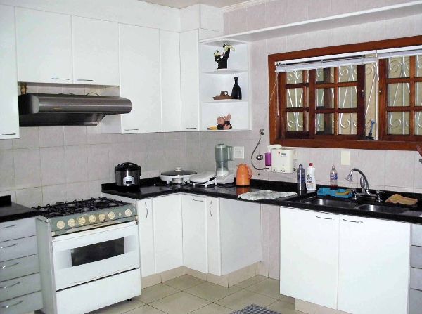 Sobrado de 240m² com 3 quartos em Vila Nivi