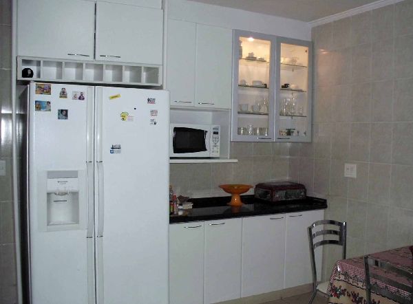 Sobrado de 240m² com 3 quartos em Vila Nivi