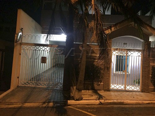 Cond. fechado de 110m² com 3 quartos em Santa Teresinha