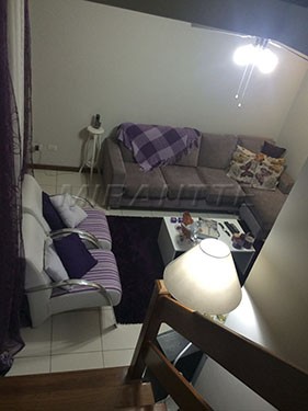 Cond. fechado de 110m² com 3 quartos em Santa Teresinha