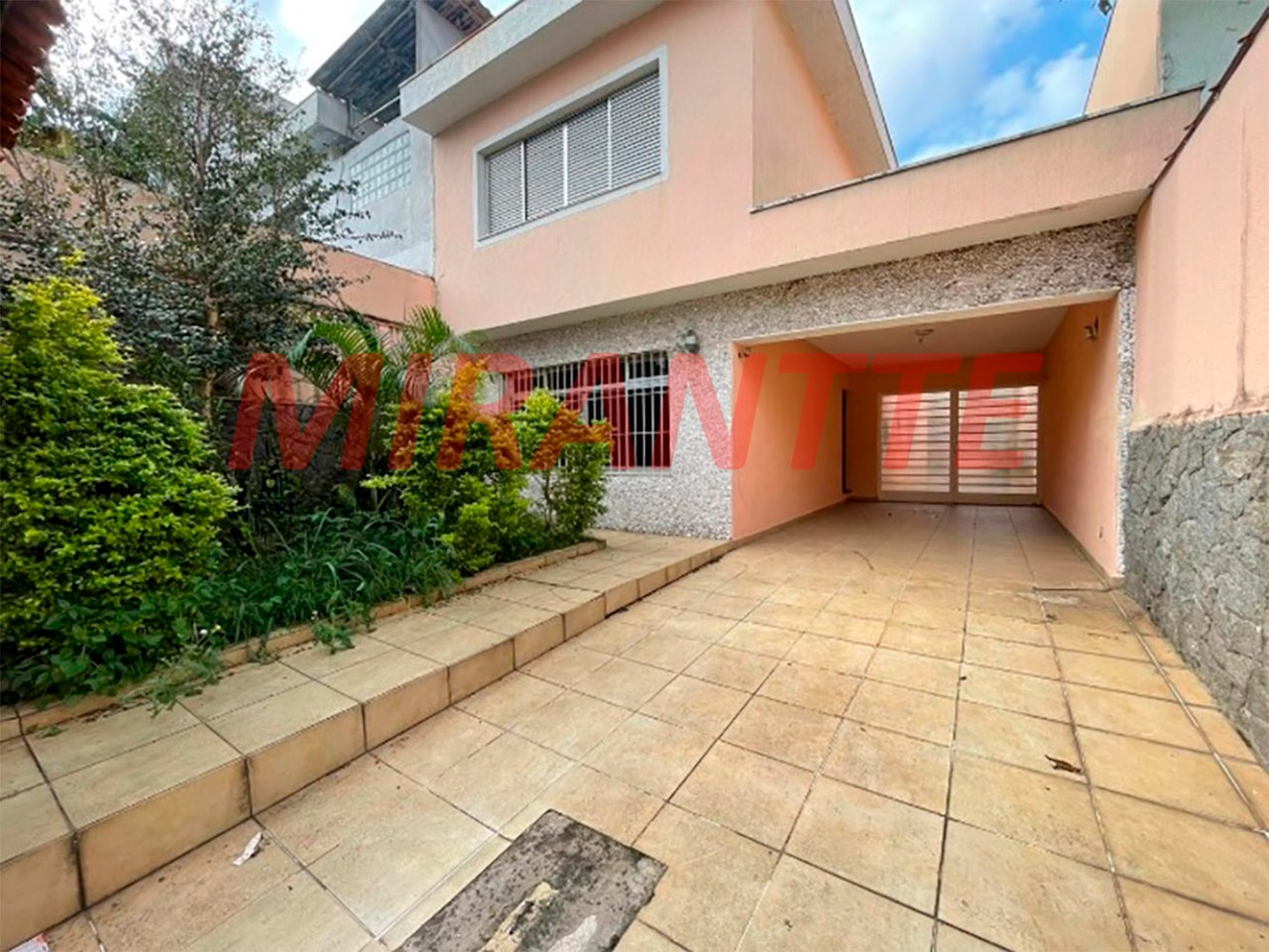 Sobrado de 207m² com 3 quartos em Casa Verde