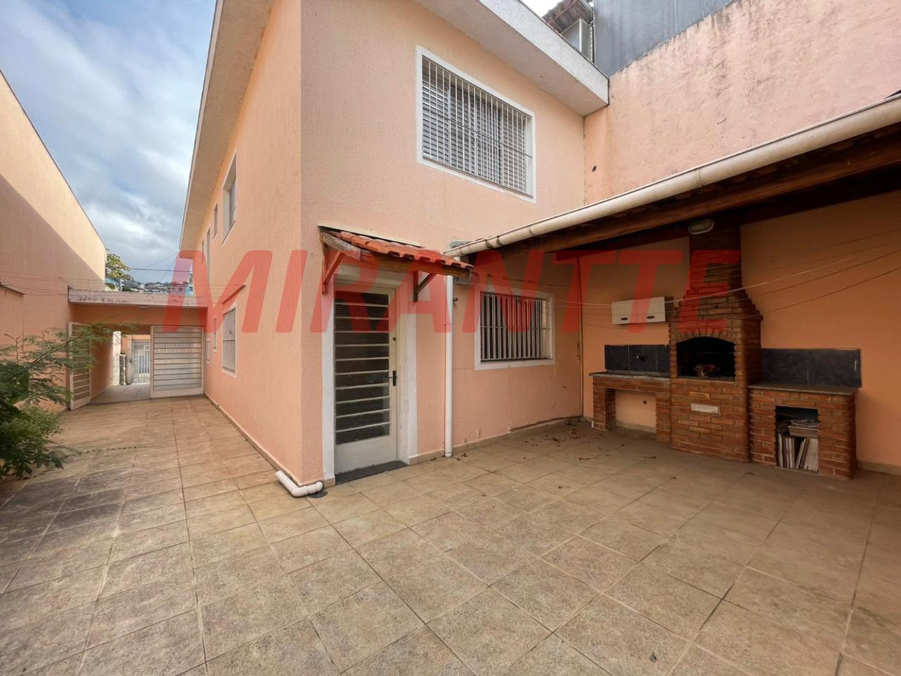 Sobrado de 207m² com 3 quartos em Casa Verde