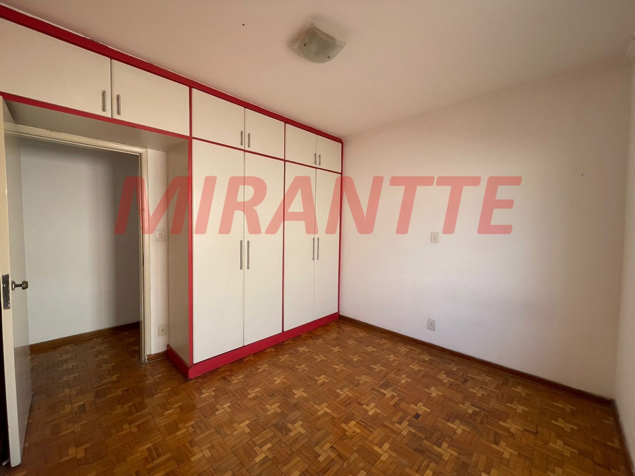 Sobrado de 207m² com 3 quartos em Casa Verde