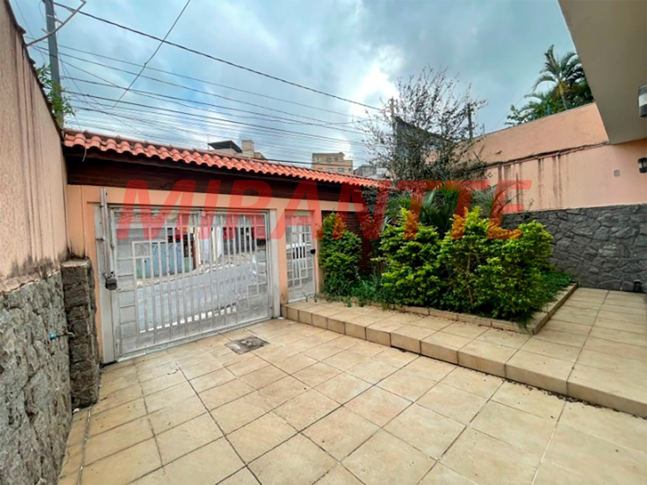 Sobrado de 207m² com 3 quartos em Casa Verde
